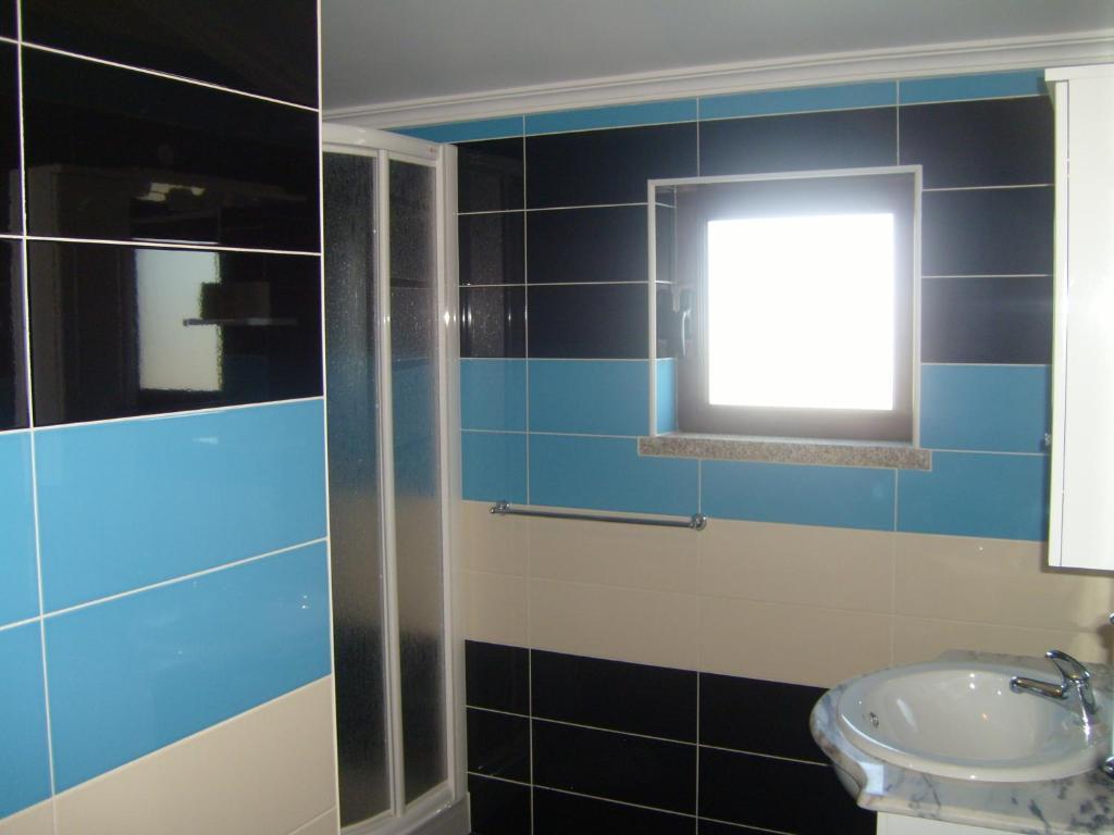 Pedras Lavradas Teixeira de Baixo Chambre photo